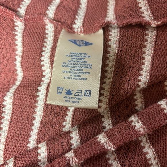 Wild Blue by Sadie Robertson White & Red Striped Pullover top w/ fringe - Picture 8 of 9